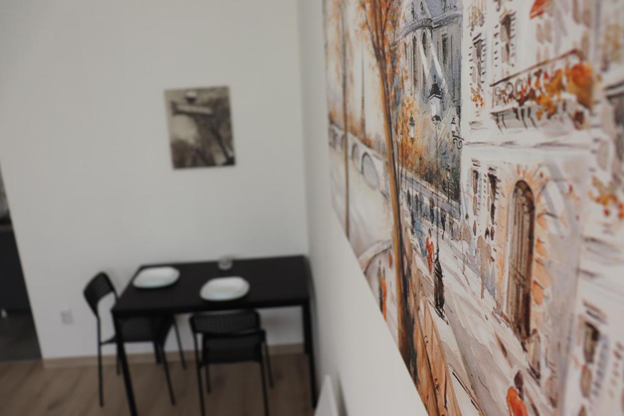 ベオグラードApartman Lena Banovo Brdoアパートメント エクステリア 写真